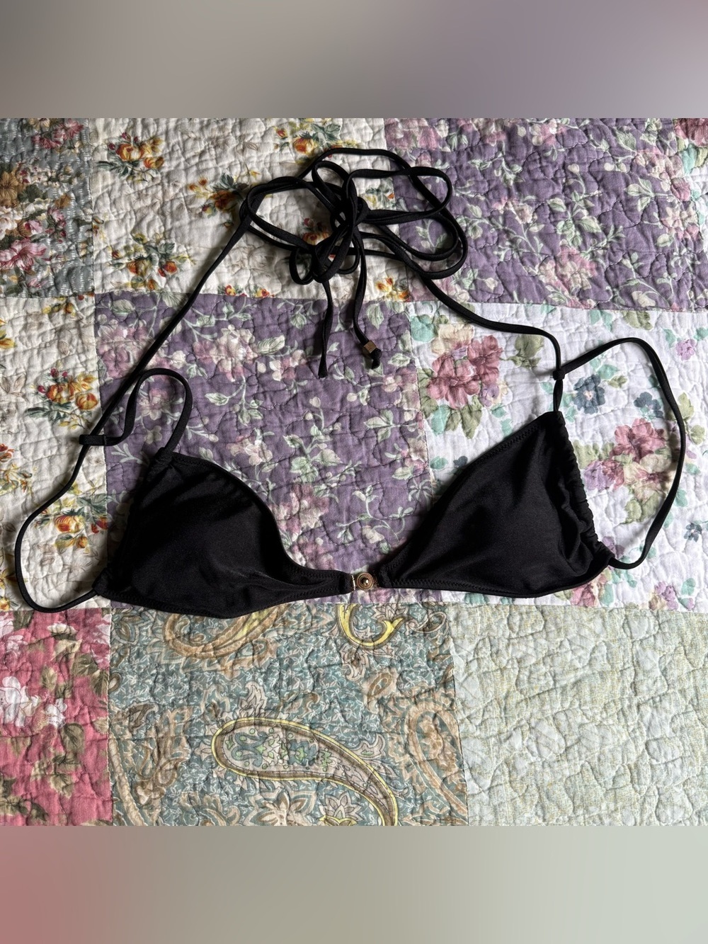 SHEIN Black Triangle Bikini Top with Center Ring